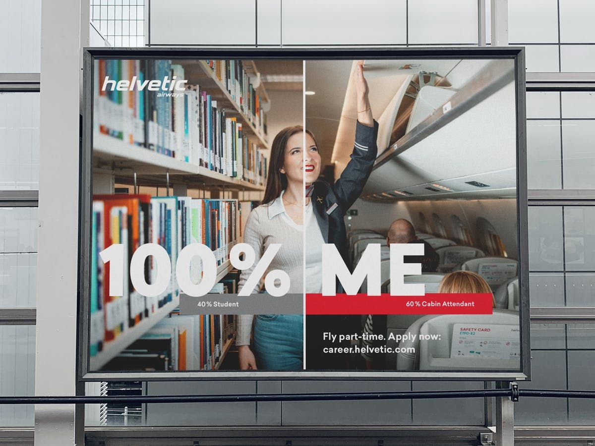 Großflächenplakat mit einem Kampagnensujet von Helvetic Airways: Split-Bild zeigt Frau in Flugzeug und in Bibliothek mit der Headline "100% ME" © good matters